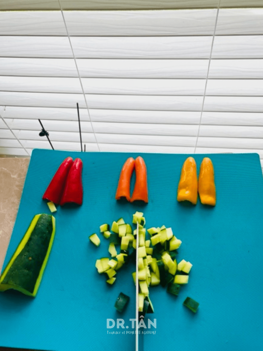 Salad cá hồi cầu vồng.